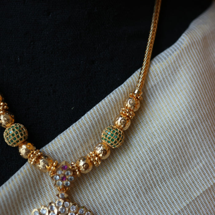 Heritage gold plated green stone H6923
