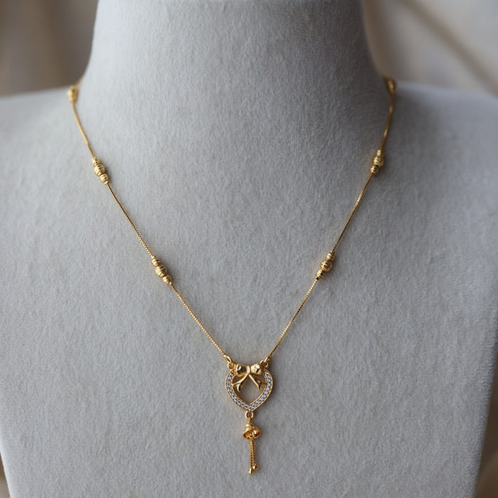 Heritage gold plated simple short chain H711