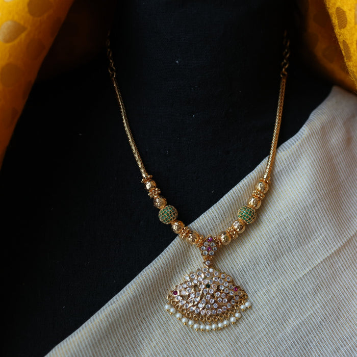 Heritage gold plated green stone H6923