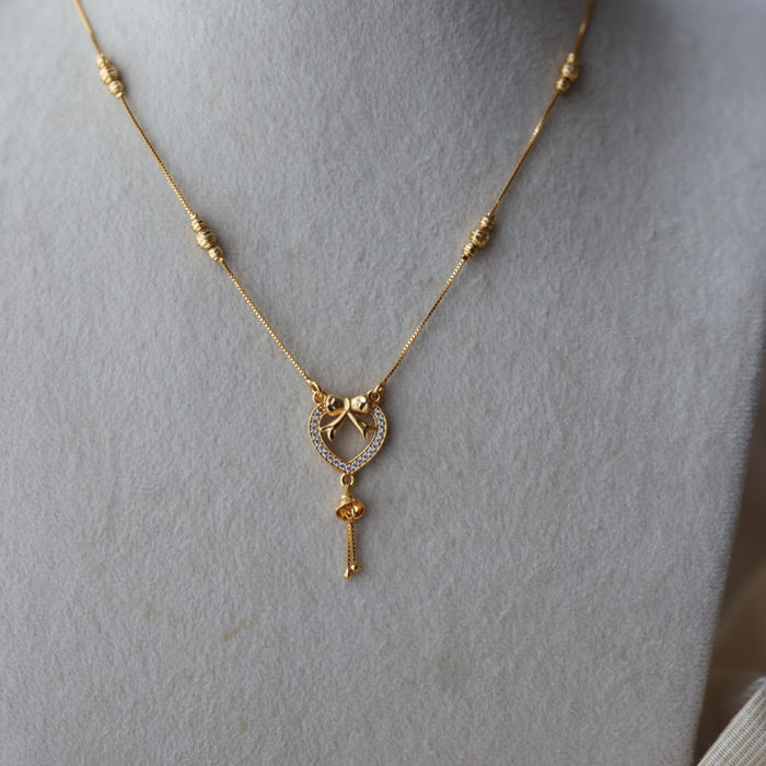 Heritage gold plated simple short chain H711