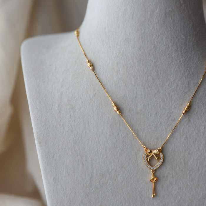Heritage gold plated simple short chain H711