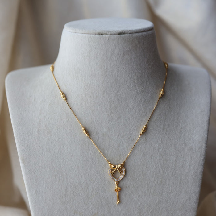 Heritage gold plated simple short chain H711