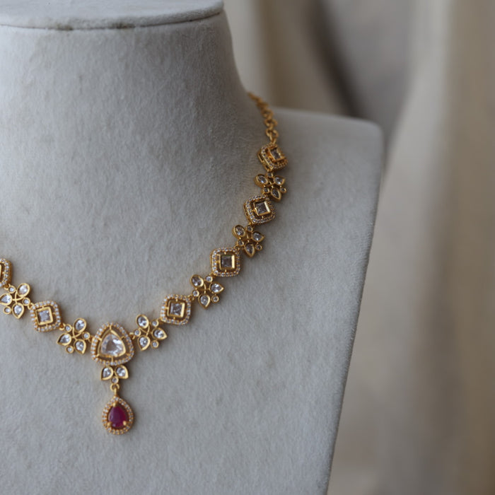 Heritage gold plated ruby white stone short necklace with earrings H8252