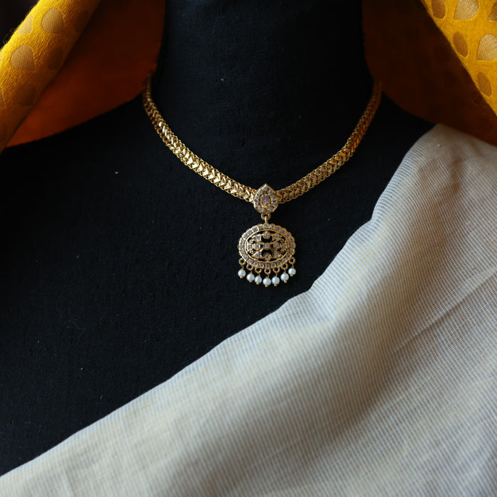 Heritage gold plated white stone short necklace H511