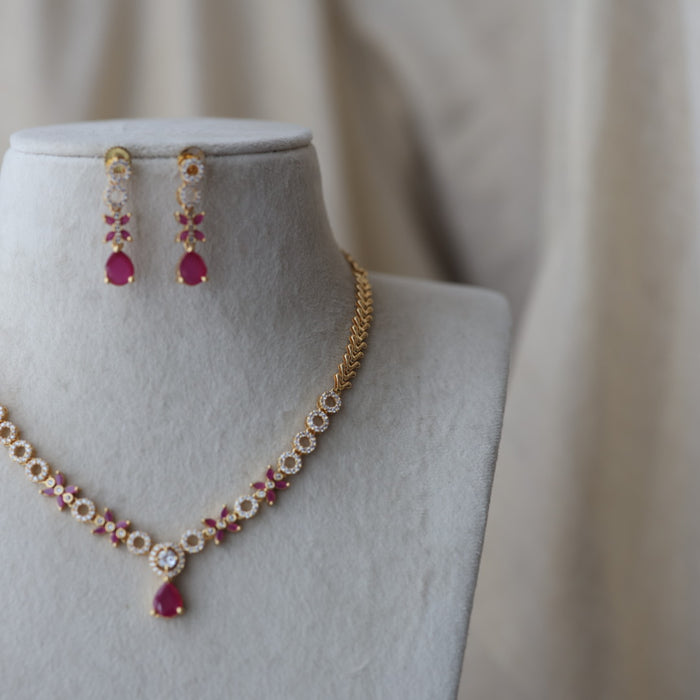 Heritage gold plated ruby & white stone short necklace with earrings H8137