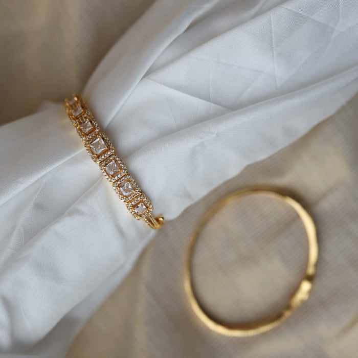 Heritage gold plated white stone bangle -One size fits all  HB1922