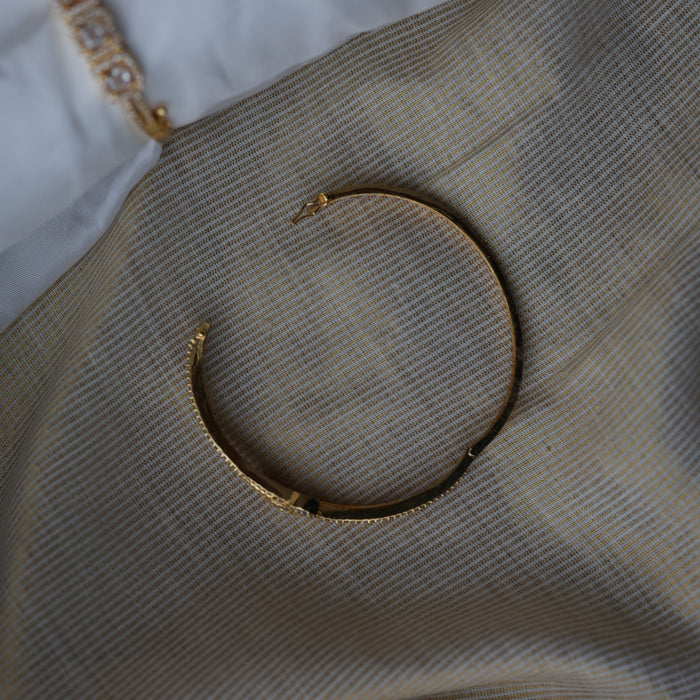 Heritage gold plated white stone bangle -One size fits all  HB1922