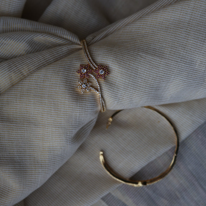 Heritage gold plated white stone bangle -One size fits all  HB789