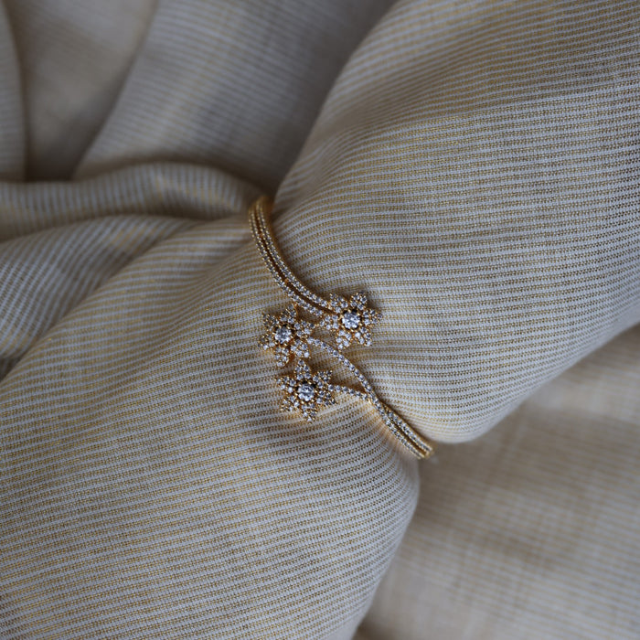 Heritage gold plated white stone bangle -One size fits all  HB7889