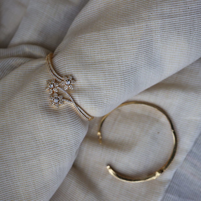 Heritage gold plated white stone bangle -One size fits all  HB7889