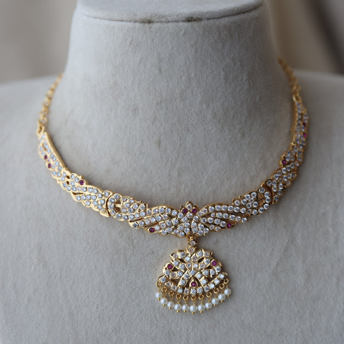 Heritage gold plated ruby white stone short  necklace H8621