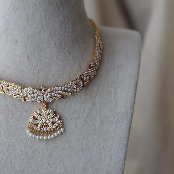 Heritage gold plated ruby white stone short  necklace H8621