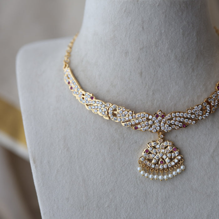 Heritage gold plated ruby white stone short  necklace H8621