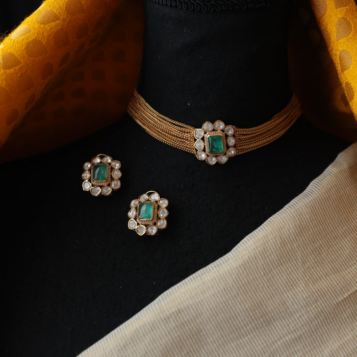 Minimal kundan mint bead choket necklace with earrings MS3245