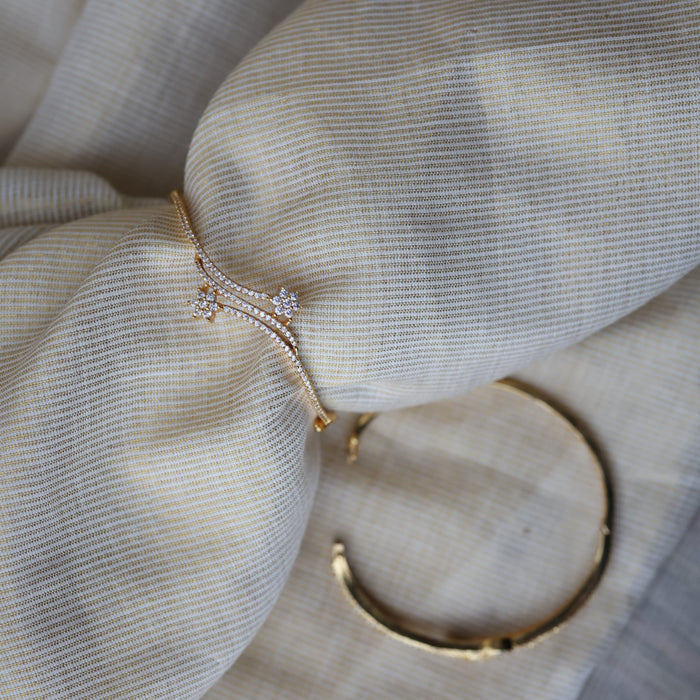 Heritage gold plated white stone bangle -One size fits all  HB734
