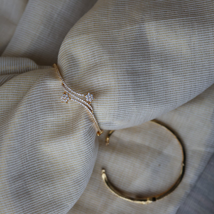 Heritage gold plated white stone bangle -One size fits all  HB734