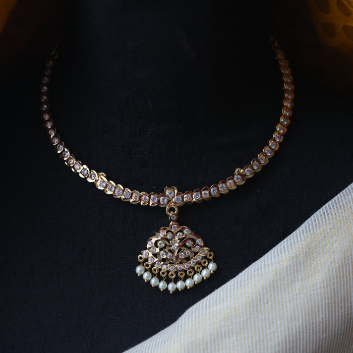 Heritage gold plated white stone short necklace H1101