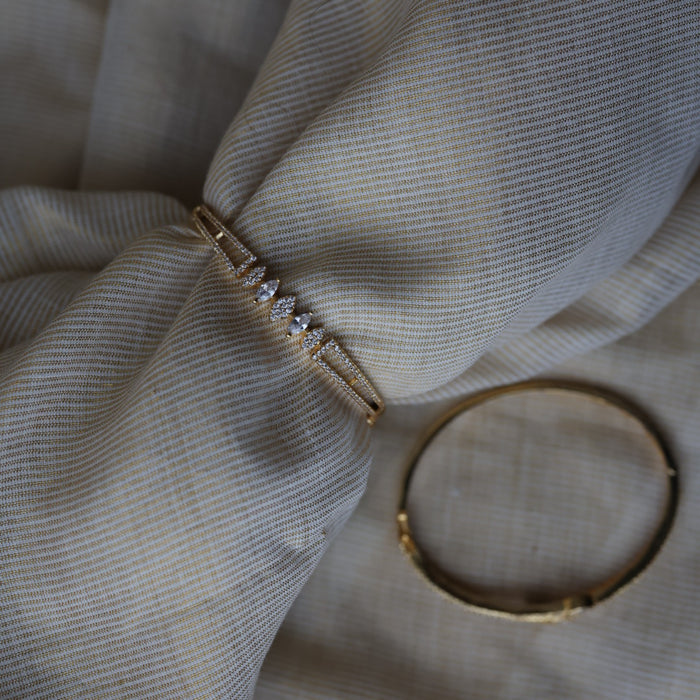 Heritage gold plated white stone bangle -One size fits all  HB333
