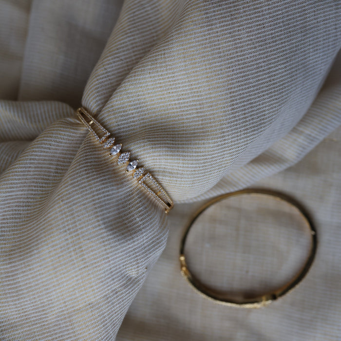 Heritage gold plated white stone bangle -One size fits all  HB333