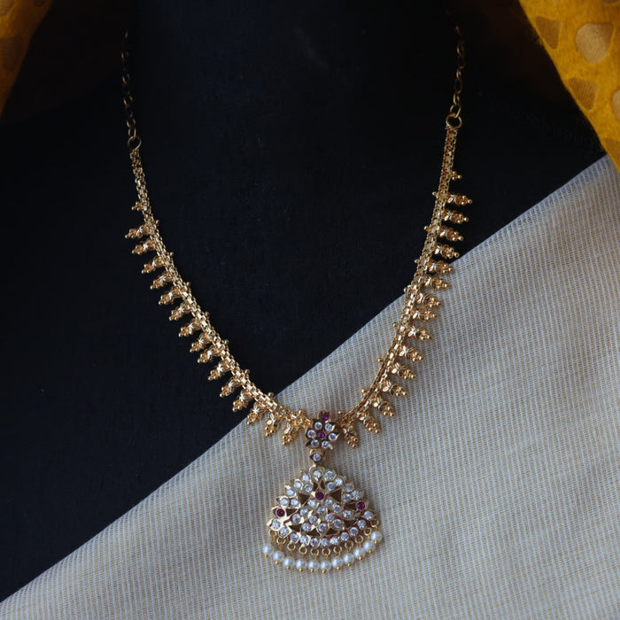 Heritage gold plated ruby white stone short necklace H1103