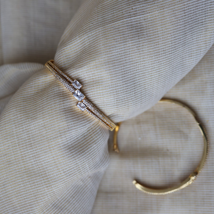 Heritage gold plated white stone bangle -One size fits all  HB335