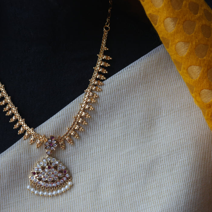 Heritage gold plated ruby white stone short necklace H1103
