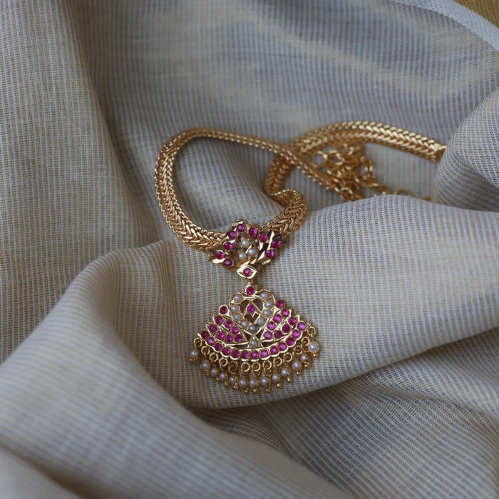 Heritage gold plated ruby pearl stone short necklace H1878