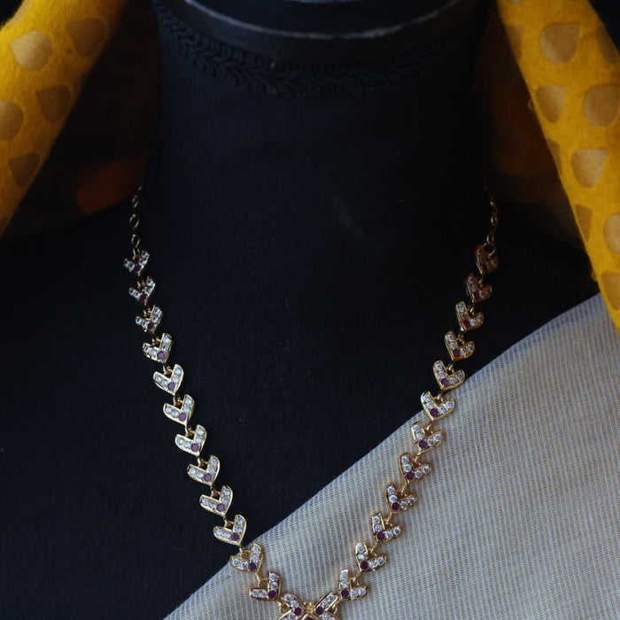 Heritage gold plated ruby white stone short necklace H1878