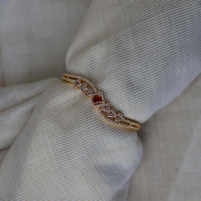 HHeritage gold plated white stone bangle -One size fits all  HB800