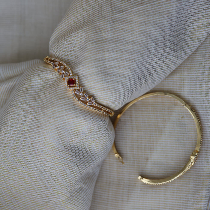 HHeritage gold plated white stone bangle -One size fits all  HB800