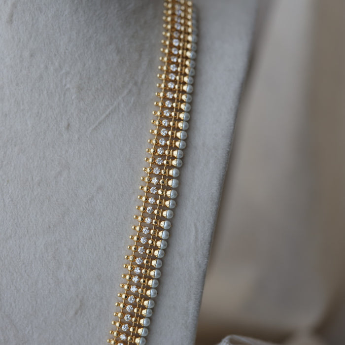 Heritage gold plated pearl and white stone long necklace HL6833