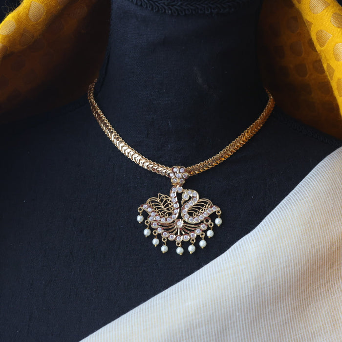 Heritage gold plated white stone short necklace H18993