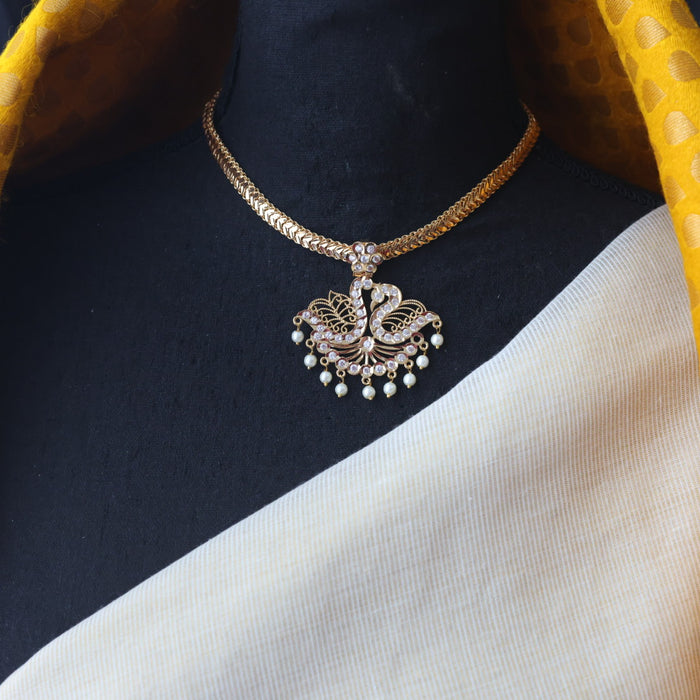 Heritage gold plated white stone short necklace H18993