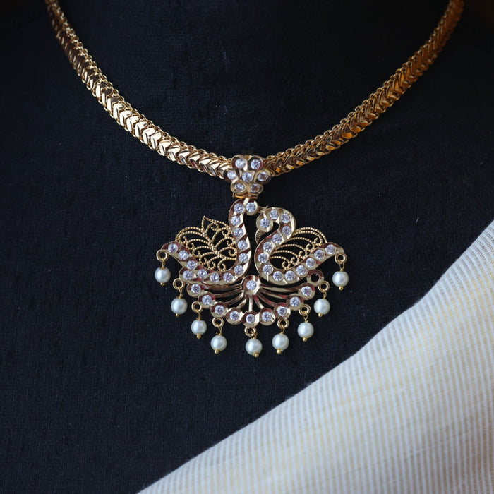 Heritage gold plated white stone short necklace H18993