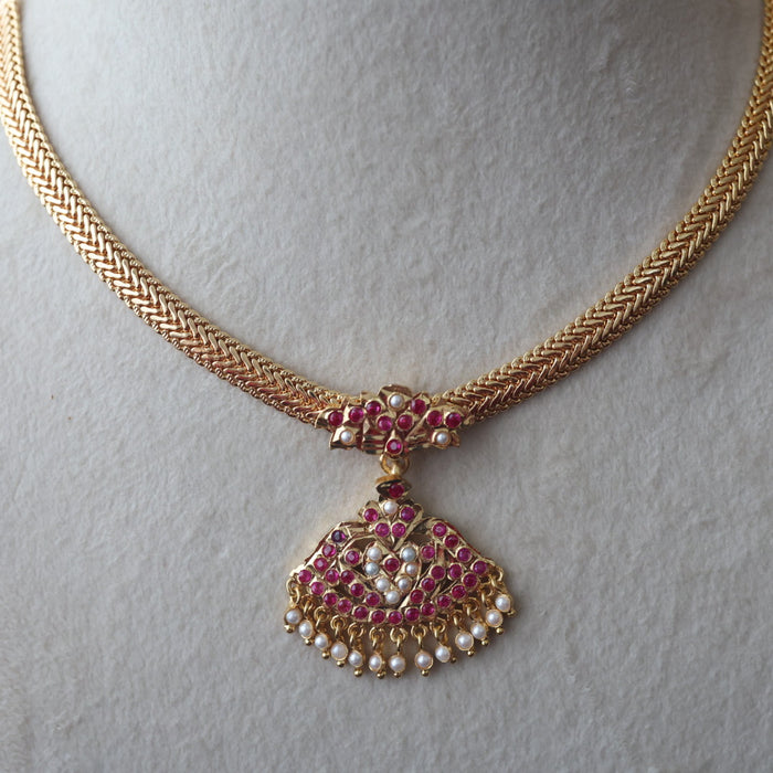 Heritage gold plated ruby white stone short necklace H1143