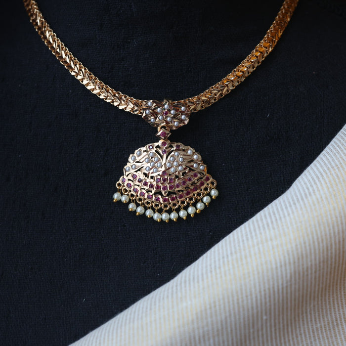 Heritage gold plated ruby white stone short necklace H1176