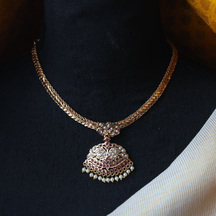 Heritage gold plated ruby white stone short necklace H1176