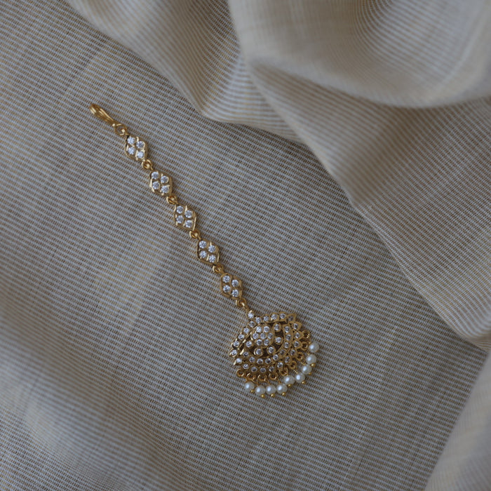 Heritge gold white stone maang tikka HT627
