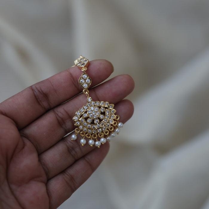 Heritge gold white stone maang tikka HT627