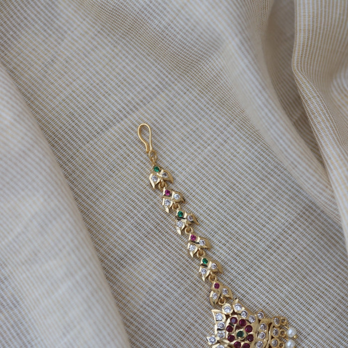 Heritage gold plated ruby white and green stone tikka TH2990