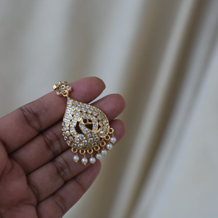 Heritage gold plated white stone maang TH972
