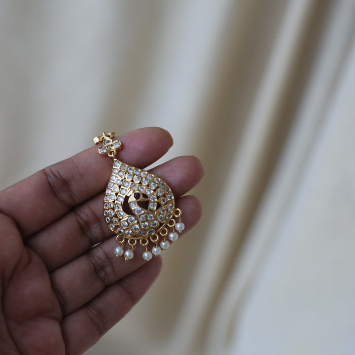 Heritage gold plated white stone maang TH972