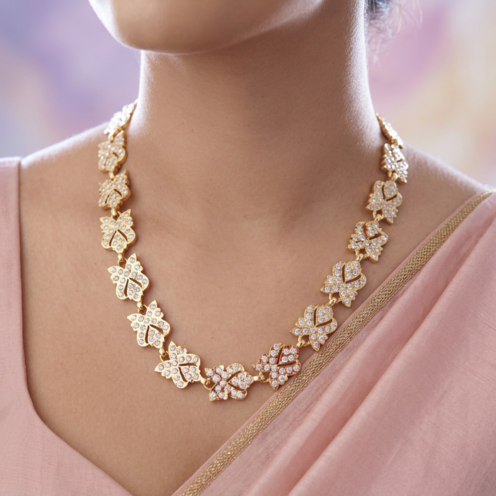 Heritage gold plated white stone short necklace H8001