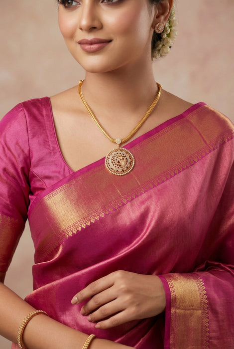 Heritage gold plated white stone short necklace H1923