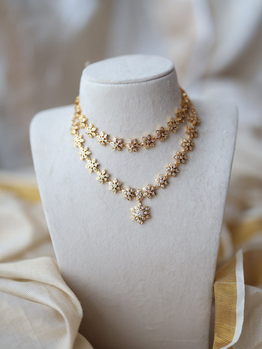 Heritage  white stone choker necklace and earrings h45332