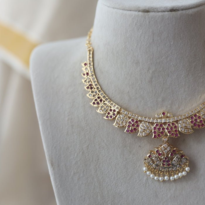 Heritage gold plated ruby white stone short necklace H8729