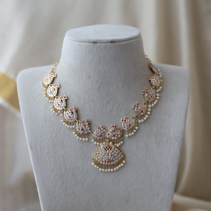 Heritage gold plated ruby white stone short necklace H02783