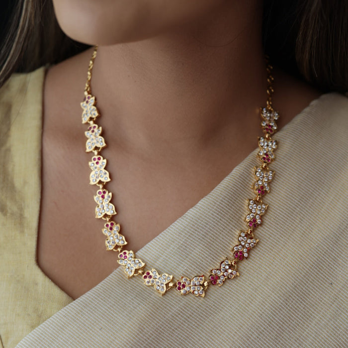Heritage gold plated ruby white stone short necklace H8303
