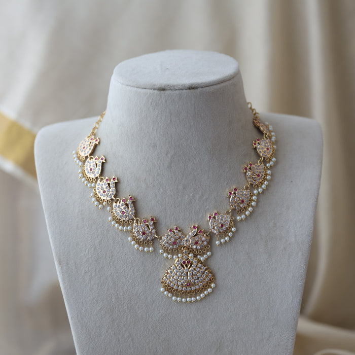 Heritage gold plated ruby white stone short necklace H02783
