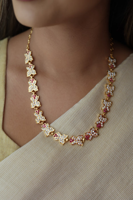 Heritage gold plated ruby white stone short necklace H8303